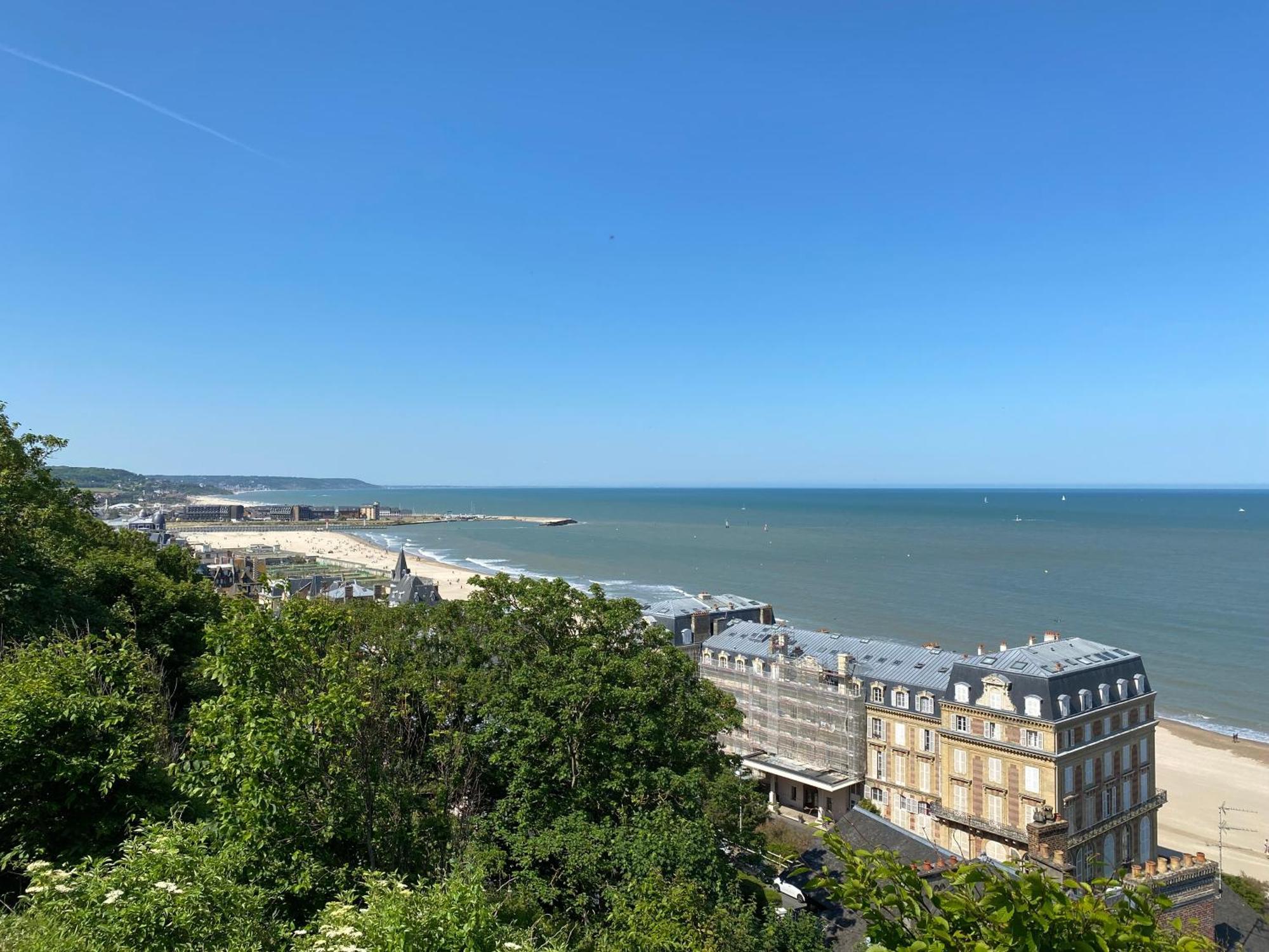 Cote Plage - Magnifique Appartement De Charme A Trouville Sur Mer - Linge - Lit Fait - Parking - Wifi - Classe Par L'Office Du Tourisme 外观 照片