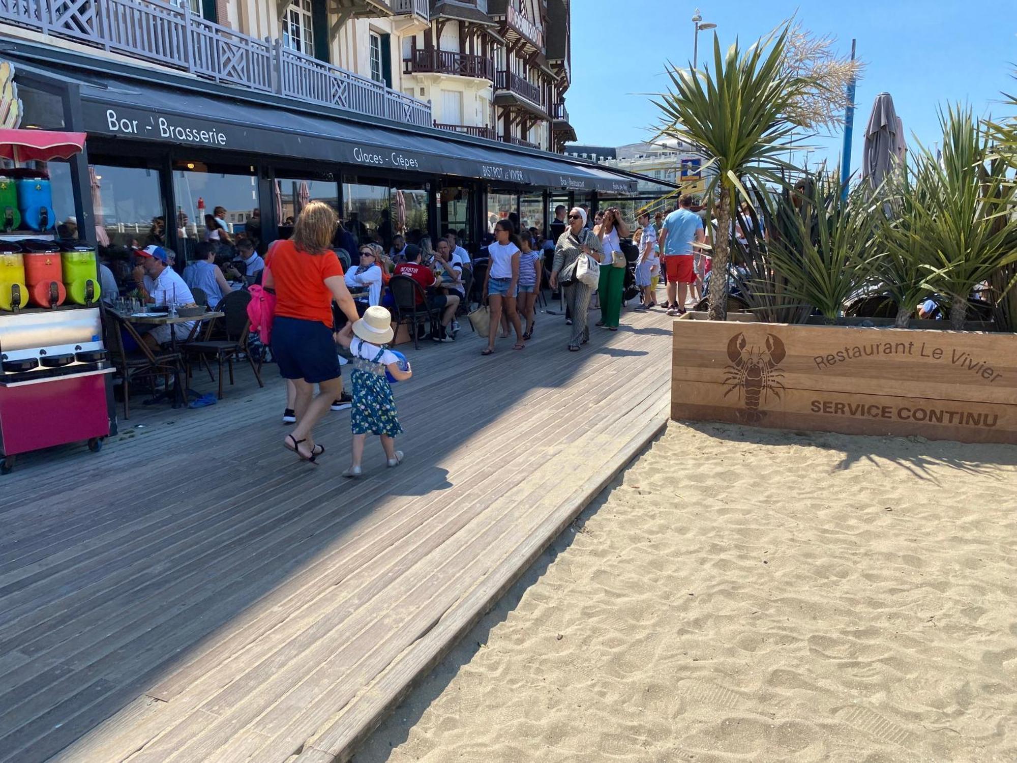 Cote Plage - Magnifique Appartement De Charme A Trouville Sur Mer - Linge - Lit Fait - Parking - Wifi - Classe Par L'Office Du Tourisme 外观 照片