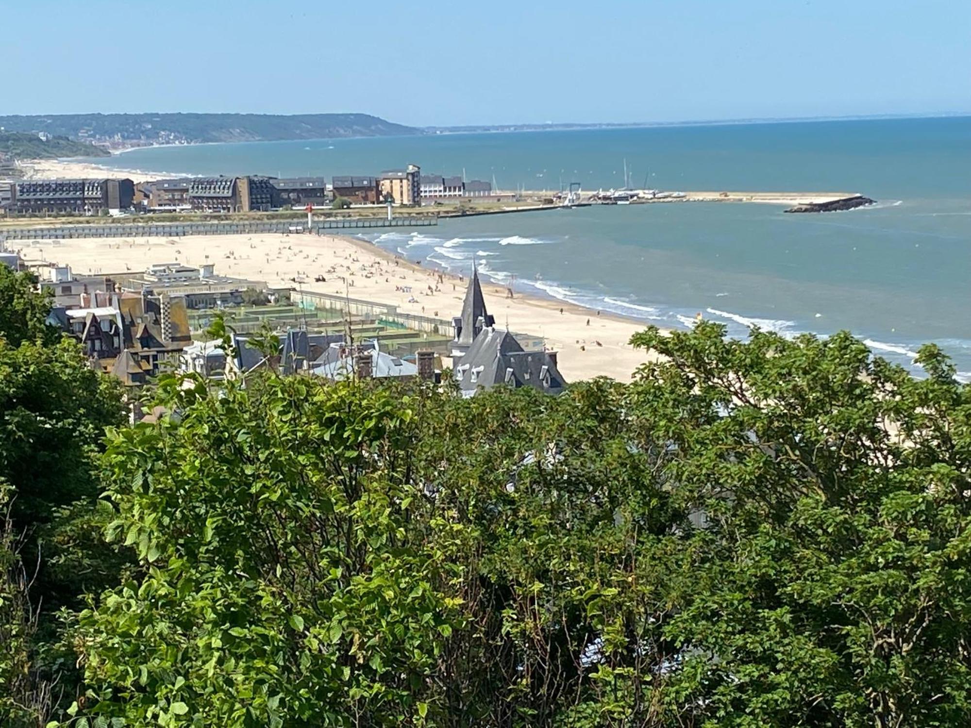 Cote Plage - Magnifique Appartement De Charme A Trouville Sur Mer - Linge - Lit Fait - Parking - Wifi - Classe Par L'Office Du Tourisme 外观 照片