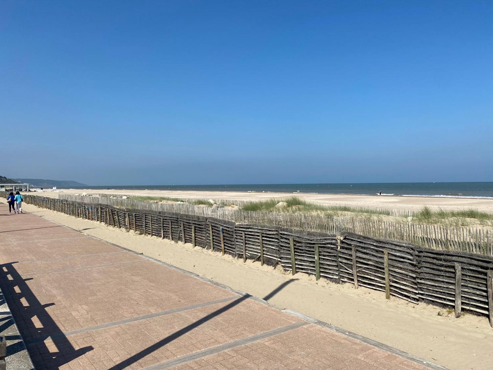 Cote Plage - Magnifique Appartement De Charme A Trouville Sur Mer - Linge - Lit Fait - Parking - Wifi - Classe Par L'Office Du Tourisme 外观 照片
